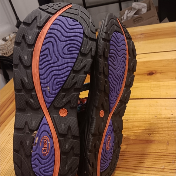 Chaco's sandals, womens 10, red, blue, purple, black, like new condition - Picture 8 of 8
